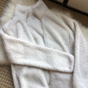 UNIQLO White fleece jacket